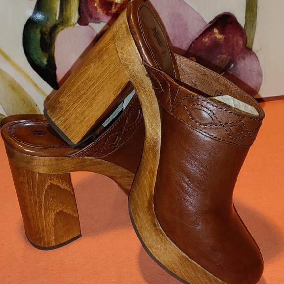 Frye Shoes - Frye Emily Clog Shoes